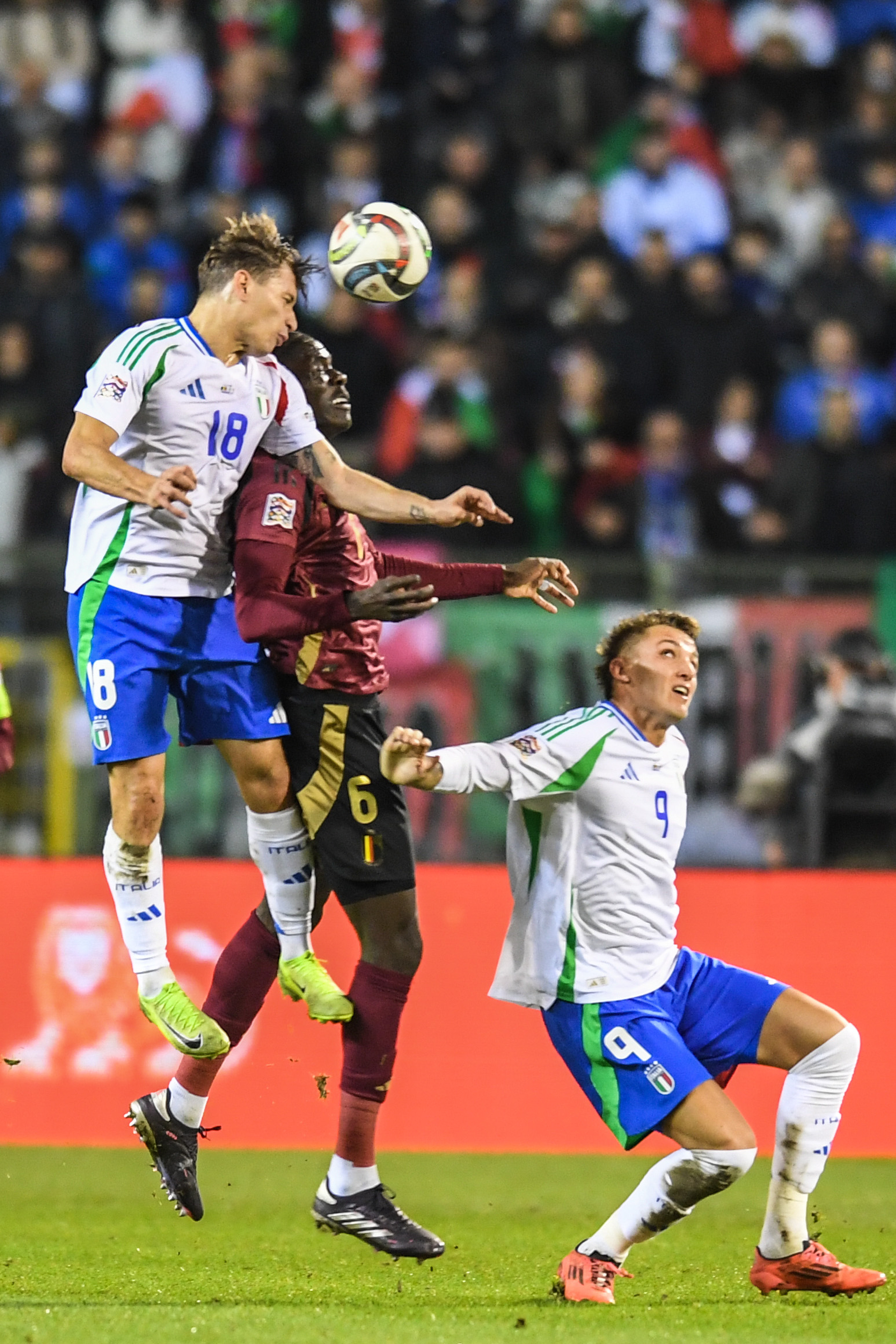 欧国联比赛：热血搏杀，胜利在望